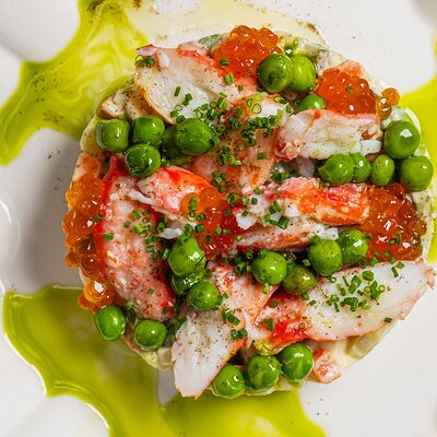 Салат Оливье с крабом в АFINA по цене 1550 ₽