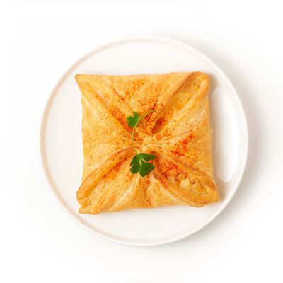 Пеновани с копченым сулугуни в Saperavi Cafe по цене 499 ₽