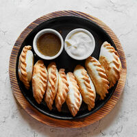 Ассорти из пирожковв Хуторок на Пушкина