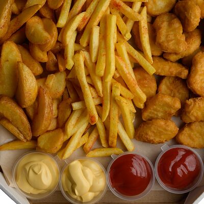 Комбо Фри в Лакумбургер по цене 800 ₽