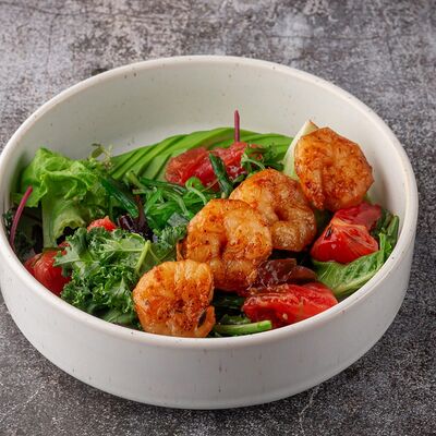 Салат с креветками, авокадо, томатами конкасе в Duran Bar & Grill по цене 756