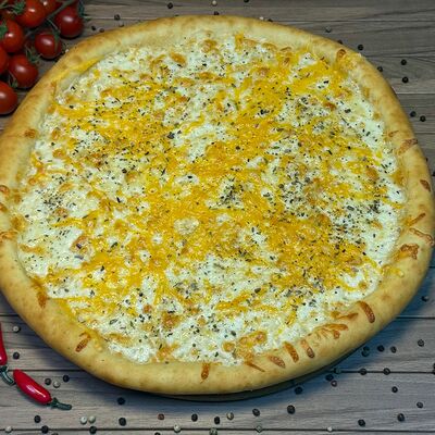 Пицца Четыре сырав Шашлык тандыр по цене 650 ₽