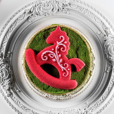 Лошадка-качалкав Dolce Cafe по цене 483 ₽