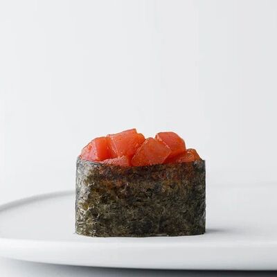 Гункан тунец в Here sushi по цене 295 ₽