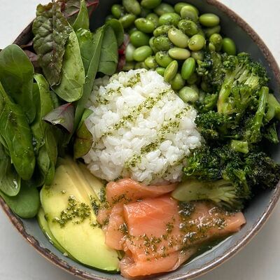 Зеленый боул в In Coffee We Trust по цене 780 ₽