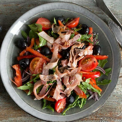 Салат микс с перечной сальсой в Кофеин по цене 350