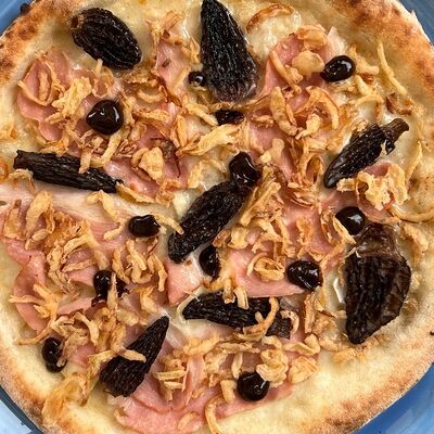 Со сморчками, грудинкой и сыром бри в L'angolo Italiano по цене 53 р.