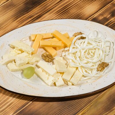 Кавказские сыры в Ресторан Мангал по цене 620 ₽