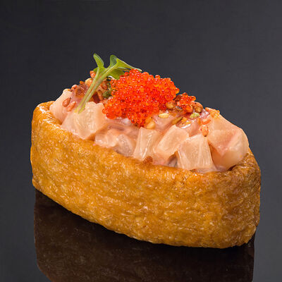 Инари с лакедрой в Bluefin по цене 1330 ₽