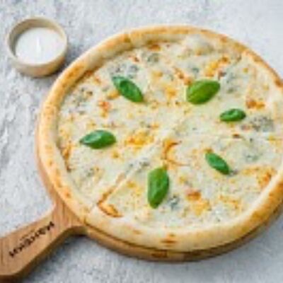 Четыре сыра в Maneki по цене 840 ₽