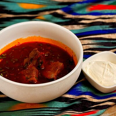 Борщ с говядиной в Чайхана Арафа по цене 415 ₽