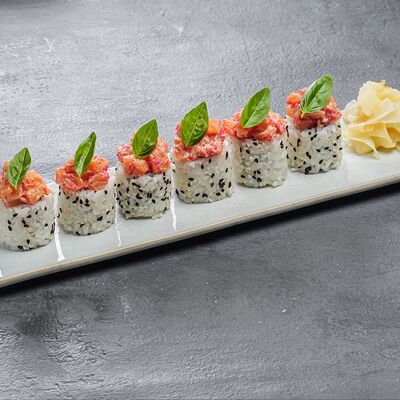 Лосось спайси в LAFA FAMILY по цене 805 ₽