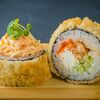 Жареный ролл с камчатским крабом в Yellowfin sushi по цене 1030