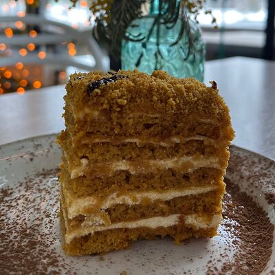 Торт медовик в Полианто по цене 300