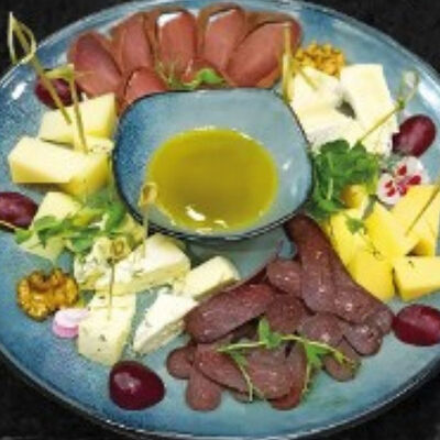 Сет к вину в Full House по цене 960 ₽