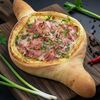 Хачапури по-Аджарски с хрустящим беконом и картошечкой в Аджапури по цене 550