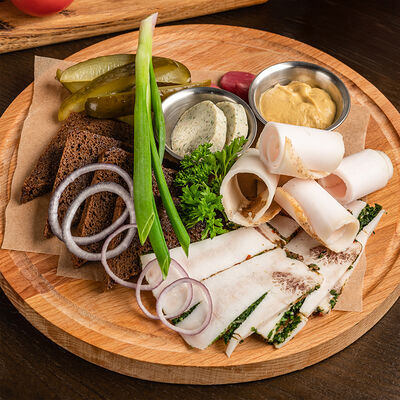 Сало солёное трёх видов в Сандуны Урал по цене 950 ₽