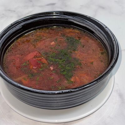 Борщ по-домашнему в Сказка lounge по цене 360 ₽