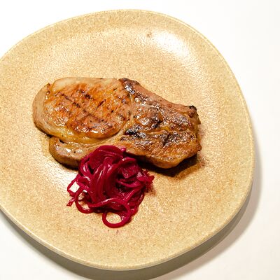 Стейк томагавк из свинины Duroc в Гоген по цене 1690 ₽