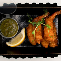 Креветки темпура с тайским соусом в XO Complex