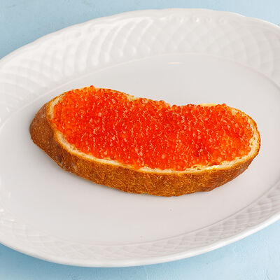 Бутерброд с красной икрой в Терраса по цене 2390 ₽