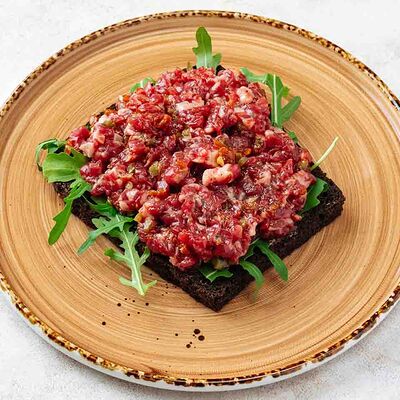 Смёрребрёд с тартаром из говядины в Beer House по цене 620 ₽