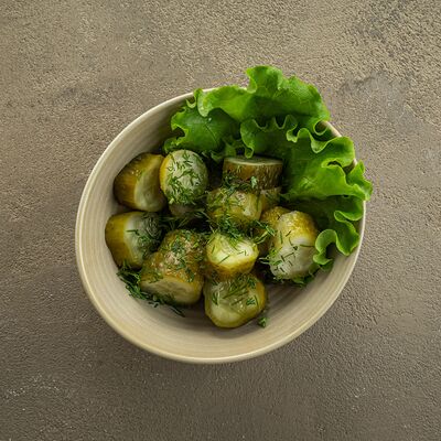 Хрустящие маринованные огурцы в Русская рыбалка по цене 390 ₽