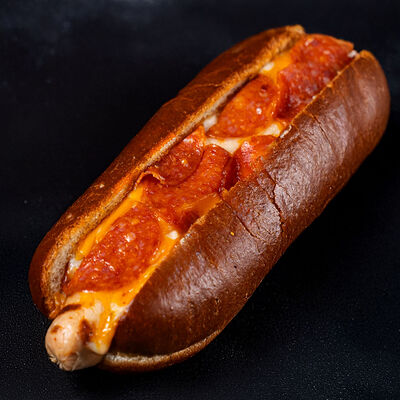 Хот-дог Пеперони в Shot Dogs убойные хот-доги по цене 390 ₽