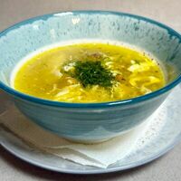 Куриный суп с яичным бульоном в Оазис кафе