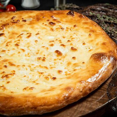 Хачапури с сулугуни в Пицца Пала по цене 715 ₽