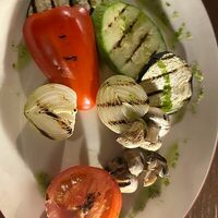 Овощи на гриле в Леопольд
