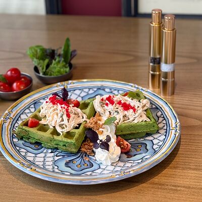 Шпинатные вафли с крабомв Orengo food по цене 710 ₽