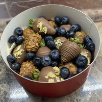Клубника в шоколадев Allowberry