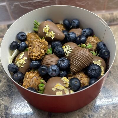 Клубника в шоколадев Allowberry по цене 4700 ₽