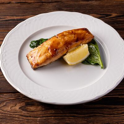 Стейк из лосося в Luciano по цене 1890 ₽