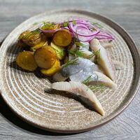 Сельдь с молодым картофелем в Ramada