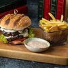 Бургер из говядины с двумя котлетами в McKey Pub & Restauraunt по цене 940