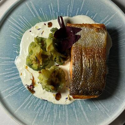 Филе форели с хрустящей брокколи в Острова по цене 1050 ₽