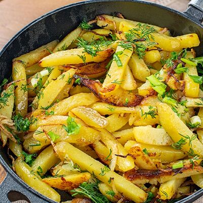 Сковорода жареной картошки с грибами в Гопак по цене 2090 ₽