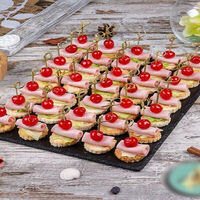 Канапе ветчина с вишенкой в All Canape