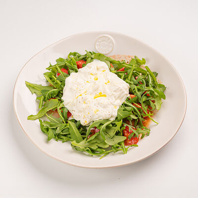 Салат со Страчателлой рукколой и помидорами в Сыроварня по цене 108000 сум