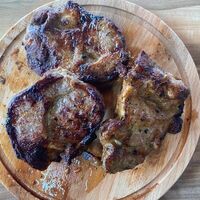 Шашлык из cвинoй шеи в Мангал Кебаб