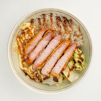 Рис с хрустящей свининойв K-Pop корейская кухня по цене 870 ₽