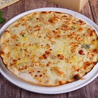 Пицца Четыре сыра в Pizzeria fettucchine