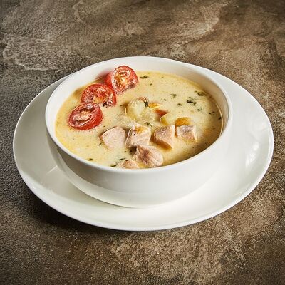 Сливочный суп с лососем в Гранат по цене 610 ₽