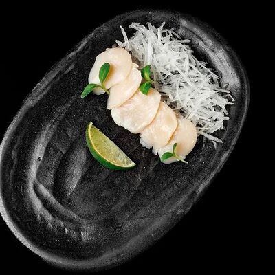 Сашими из гребешка в Sushi please по цене 1370 ₽
