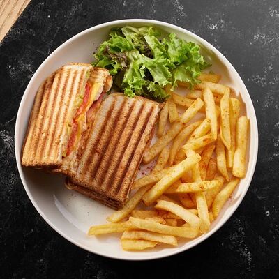 Сэндвич-клаб в Anooka по цене 590 ₽