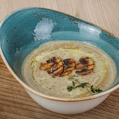 Крем-суп грибной в Cafe Family по цене 390 ₽