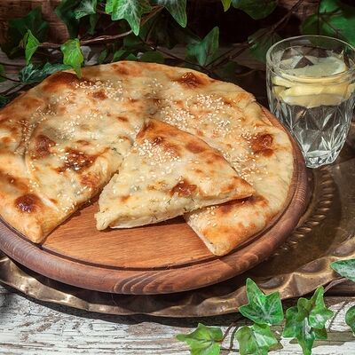 Пирог Осетинский с картофелем и сыром в Кацо по цене 375 ₽