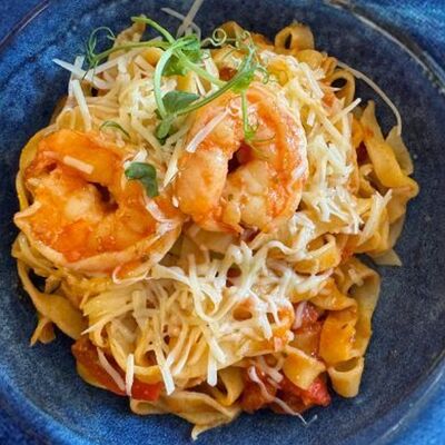 Паста овощная с креветками в соусе Пилати в Ingrani по цене 750 ₽